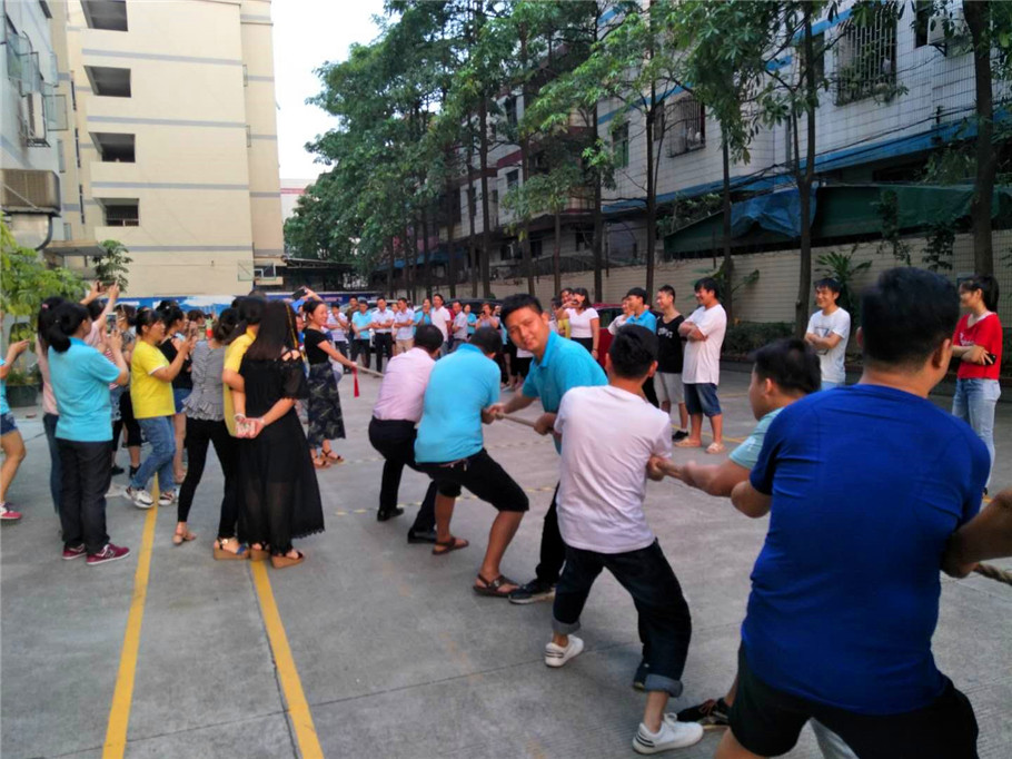 迎中秋,慶國慶!www.91舉行拔河比(bǐ)賽取得圓滿成(chéng)功(gōng)!