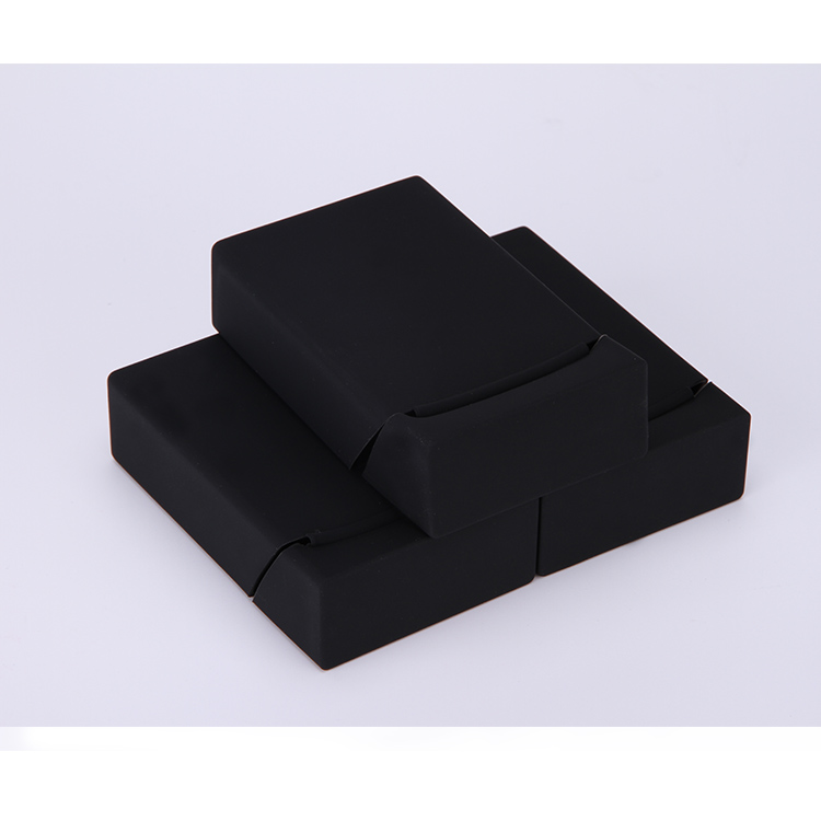 1540982498999318.jpg 1540982498999318.jpg