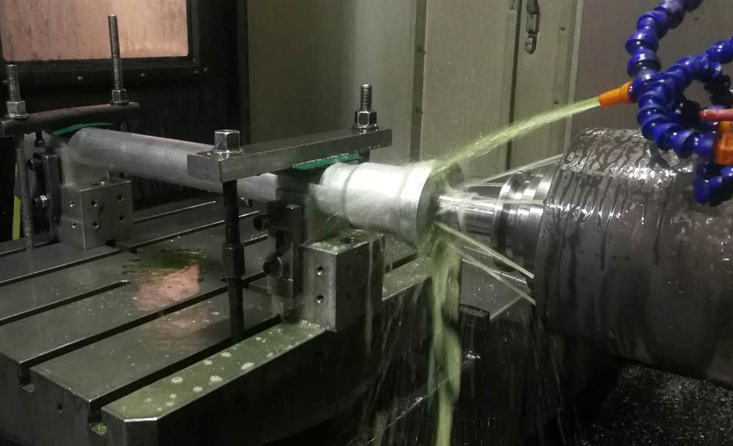 <strong>CNC加工中心加工過（guò）程注意事項和容易（yì）出現哪（nǎ）些（xiē）問題</strong>