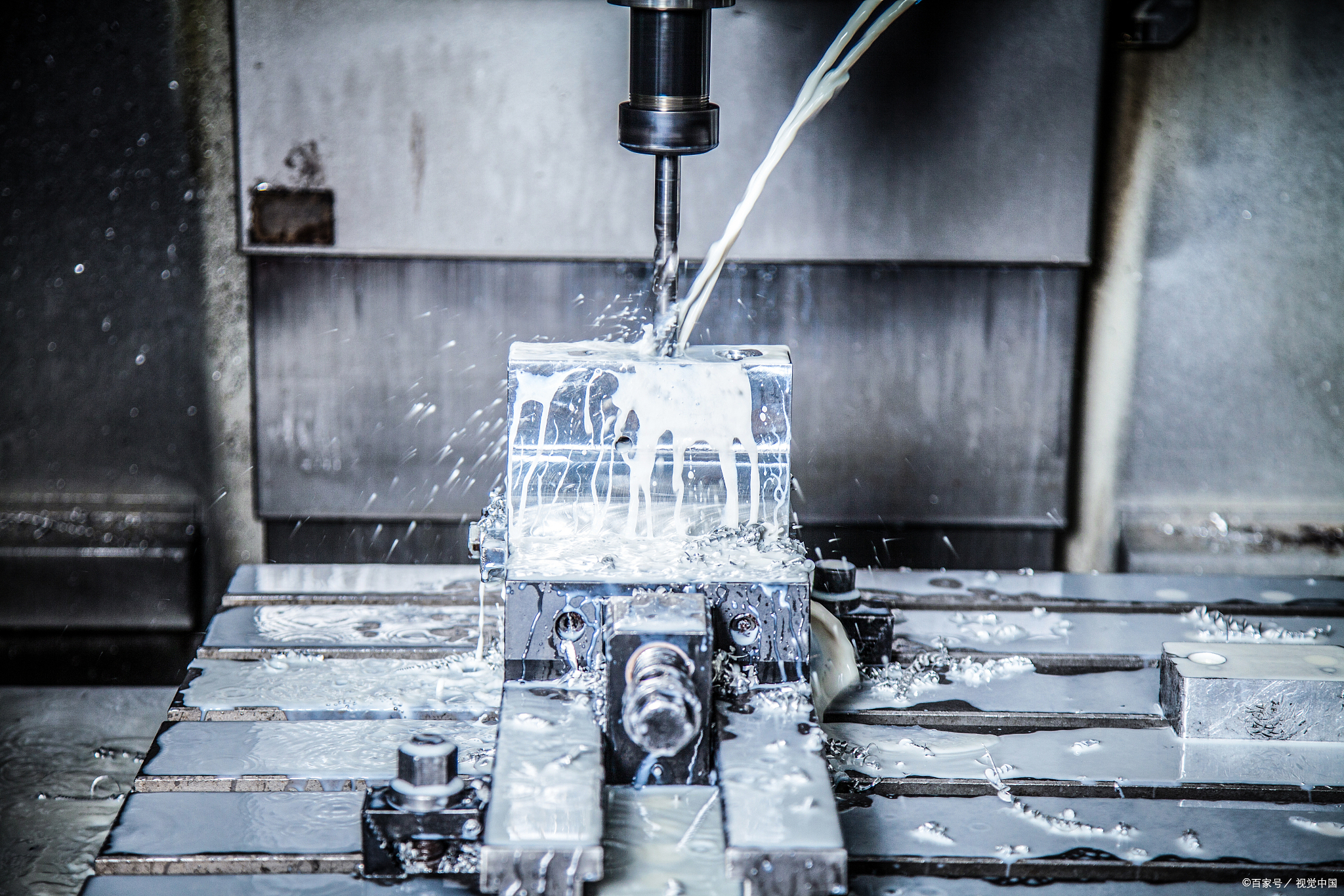 <strong>精（jīng）密零件CNC加工原（yuán）理遵（zūn）循以下4個原則</strong>