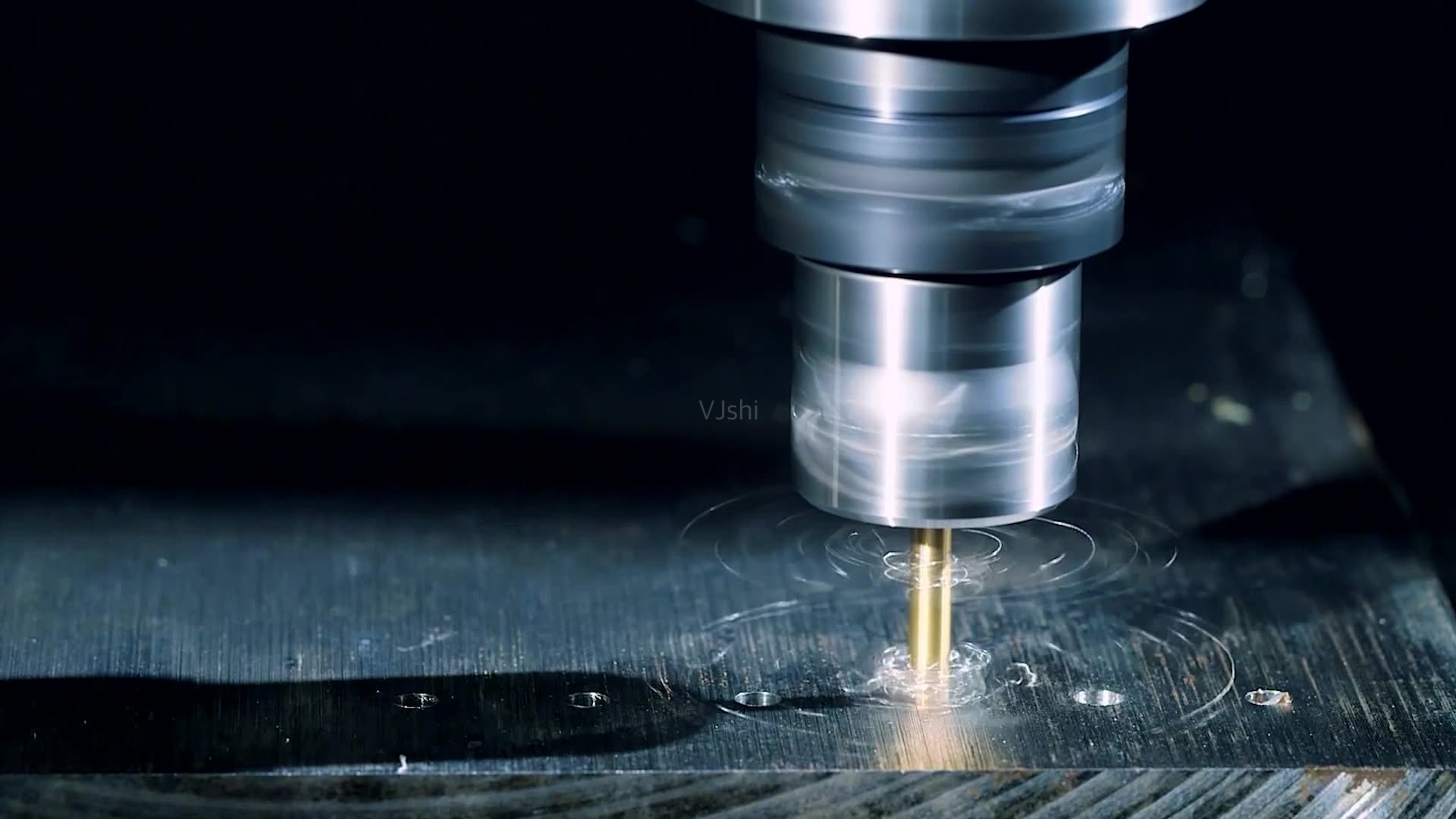 <strong>軸類零件加工：螺旋輸送機有軸跟無軸的區別</strong>