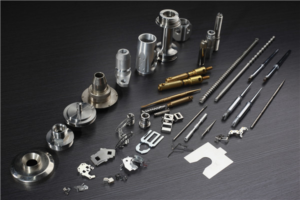 <strong>南京向日葵视频免费：CNC精（jīng）密加（jiā）工中心的基（jī）本組成部分包（bāo）括（kuò）哪些？</strong>